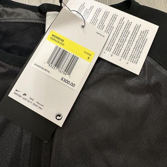 new Nike Storm-FIT ADV Run Division Women's Running black Jacket size Small - Picture 11 of 11